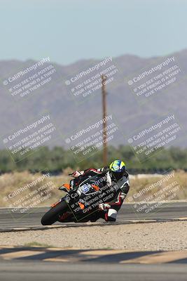 media/Oct-13-2025-Moto Forza (Mon) [[a66d839500]]/2-A Group/Session 3 (Turn 16)/